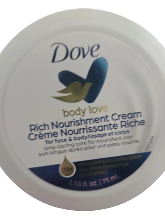 Hydrating Skincare Bundle | Vitamin C Glow Cream & Dove Body Love Moisturizer - Picture 5 of 5